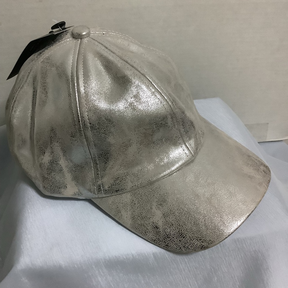 SOLD-Marcus Adler Cap - Picture 3 of 7